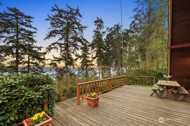 595 Race Road Coupeville, WA 98239 - Photo 5 of 38