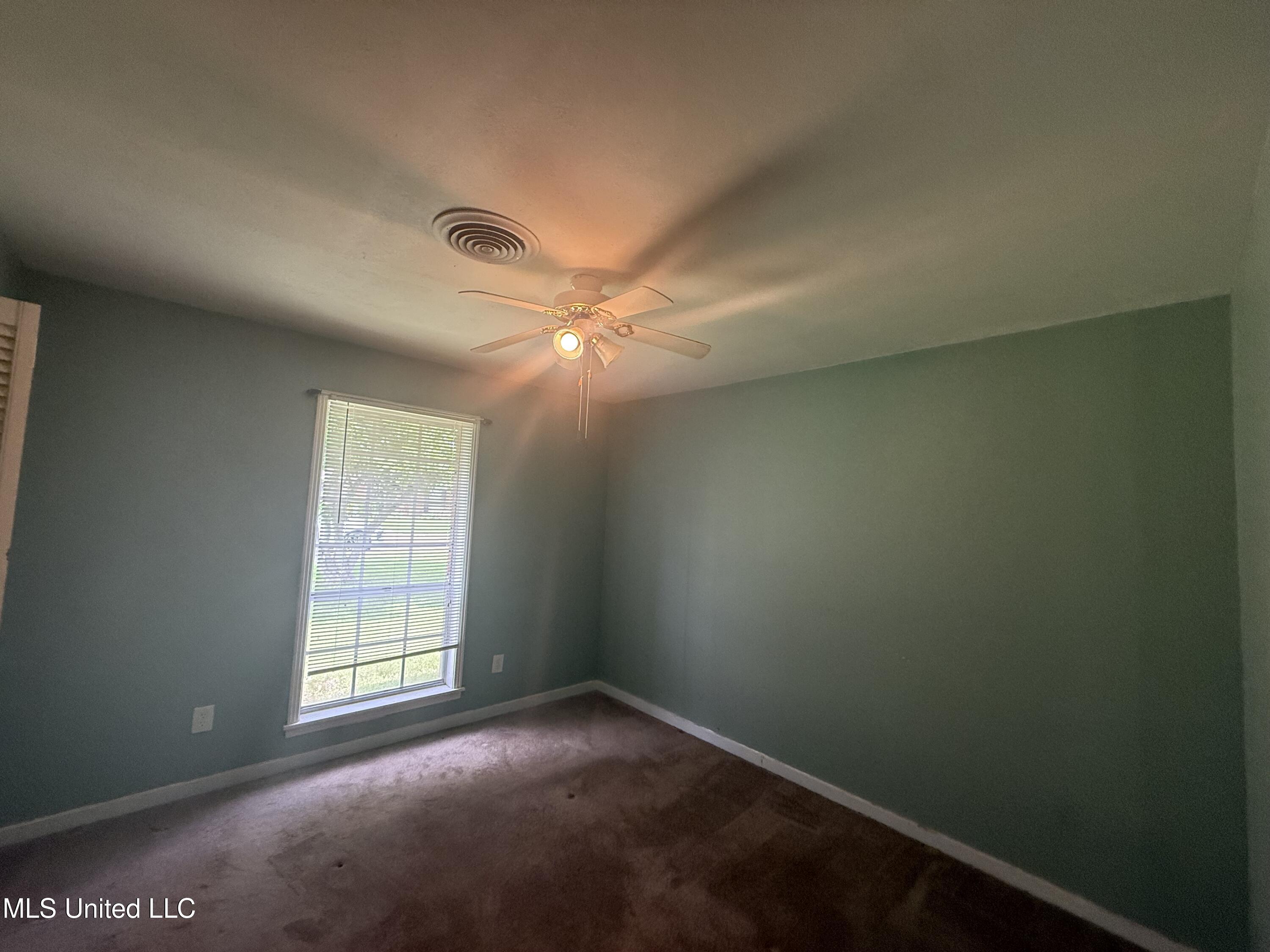 104 MacGregor Way Natchez, MS 39120 - Photo 12 of 31 IMG_4033