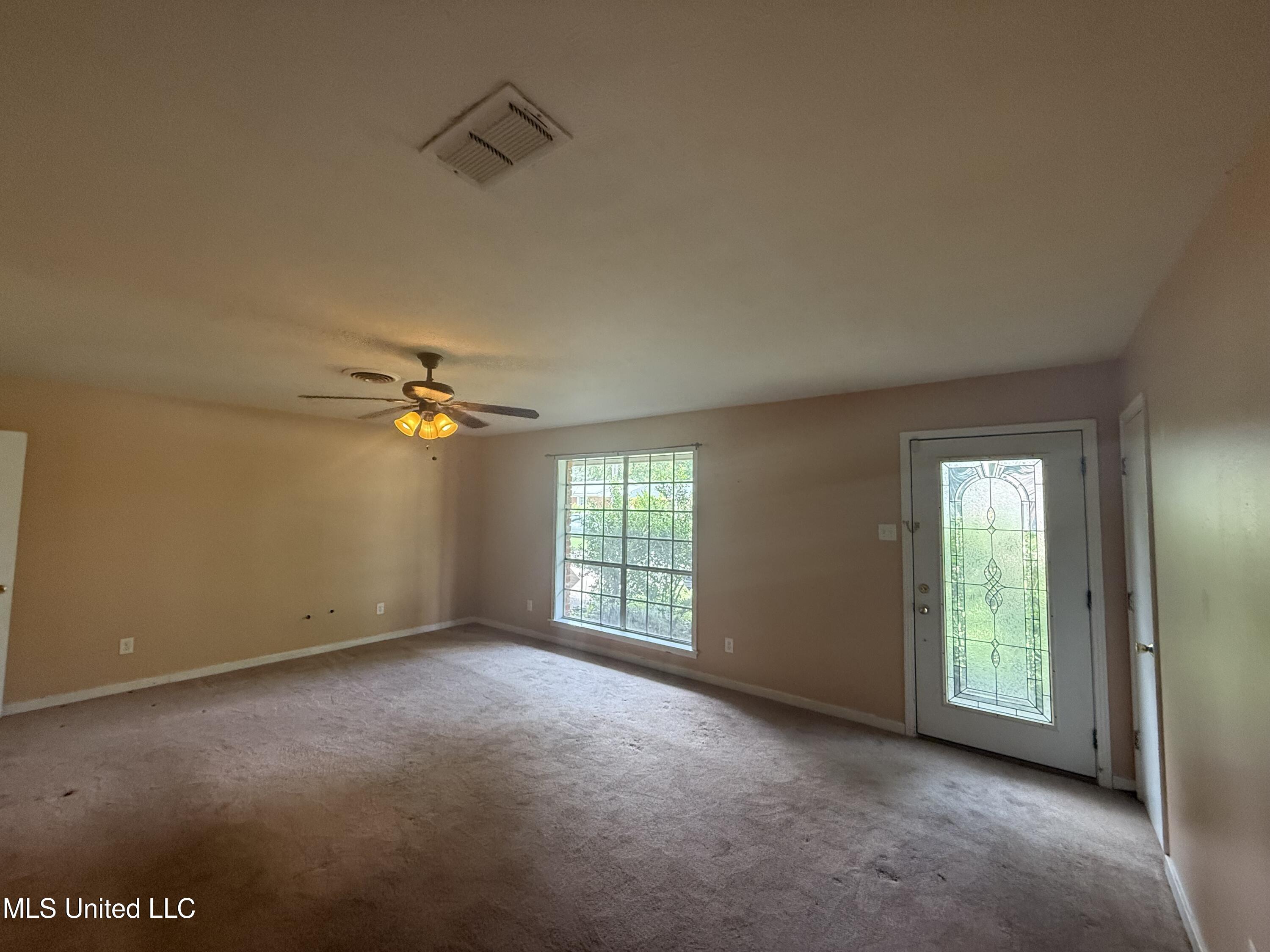 104 MacGregor Way Natchez, MS 39120 - Photo 14 of 31 IMG_4031