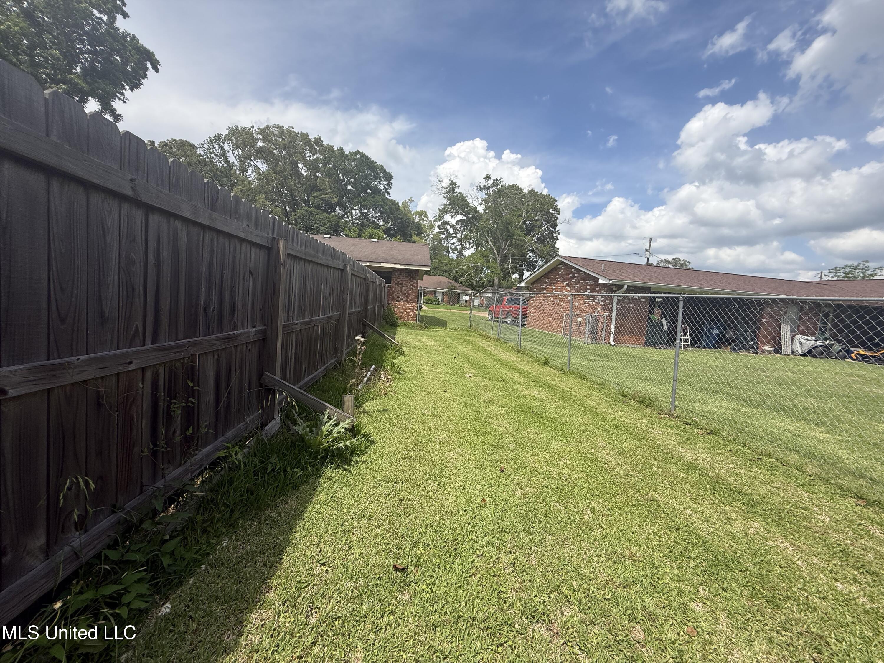 104 MacGregor Way Natchez, MS 39120 - Photo 18 of 31 IMG_4022