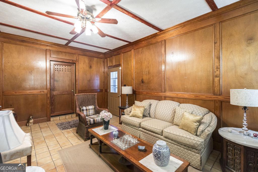 209 Spillers Street Fort Valley, GA 31030 - Photo 28 of 36 a living room with furniture and a ceiling fan
