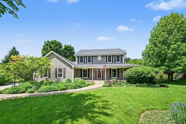 $630,000 | 1964 Oakview Drive, Ann Arbor, MI 48108