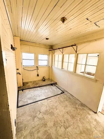 $169,900 | 401 North Pine Street, Mountain View, MO 65548