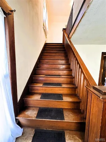 $169,900 | 401 North Pine Street, Mountain View, MO 65548