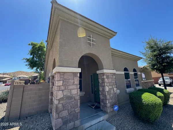 $395,000 | 3921 East Sophie Lane, Phoenix, AZ 85042