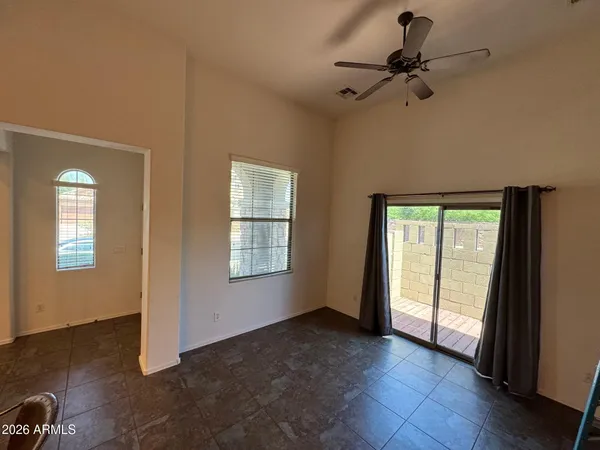 $395,000 | 3921 East Sophie Lane, Phoenix, AZ 85042