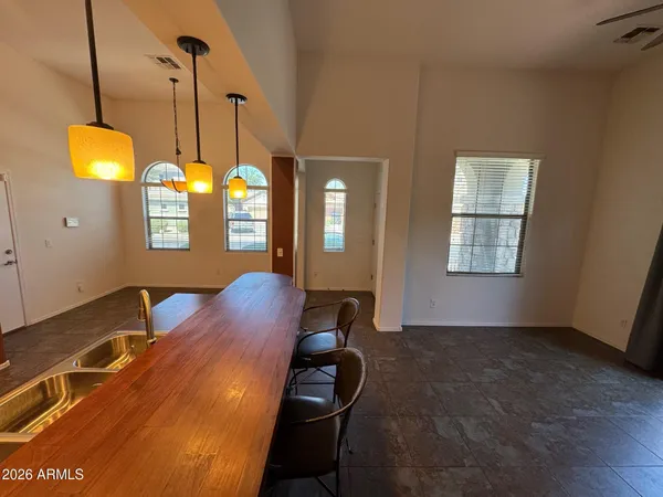 $395,000 | 3921 East Sophie Lane, Phoenix, AZ 85042