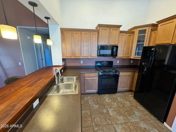 $395,000 | 3921 East Sophie Lane, Phoenix, AZ 85042