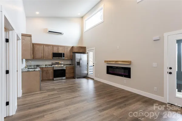 $539,000 | 153 Hackleburg Lane, Hendersonville, NC 28792