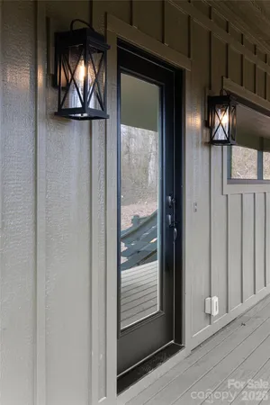 $514,900 | 153 Hackleburg Lane, Hendersonville, NC 28792