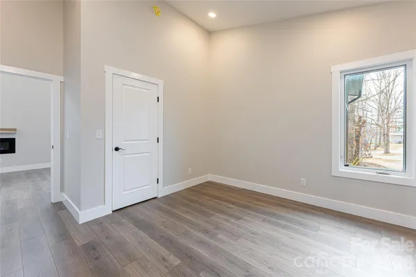 $514,900 | 153 Hackleburg Lane, Hendersonville, NC 28792