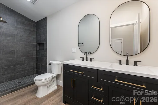 $539,000 | 153 Hackleburg Lane, Hendersonville, NC 28792