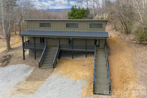 $539,000 | 153 Hackleburg Lane, Hendersonville, NC 28792