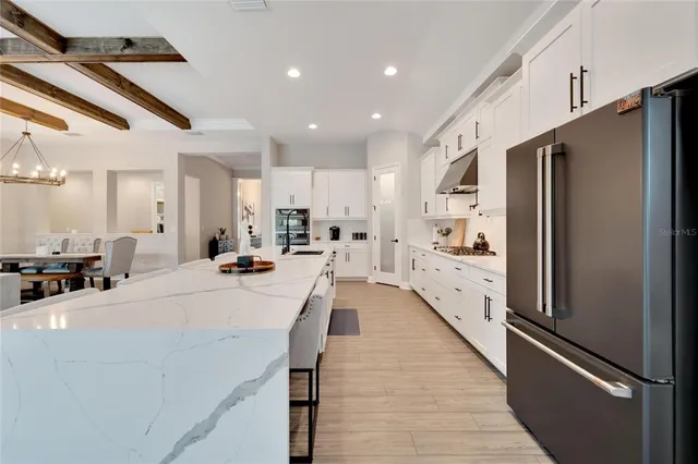 $690,000 | 5611 Madrigal Way, Apollo Beach, FL 33572