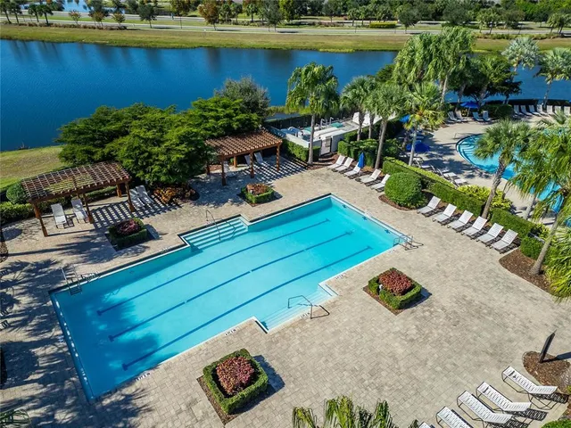 $690,000 | 5611 Madrigal Way, Apollo Beach, FL 33572