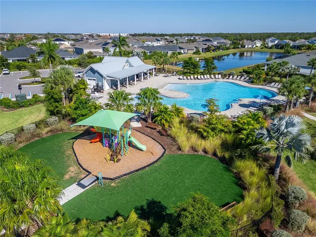 $690,000 | 5611 Madrigal Way, Apollo Beach, FL 33572