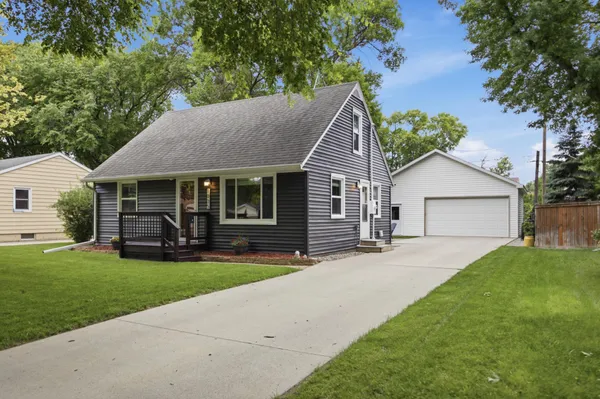 $272,000 | 1005 20th Street South, Fargo, ND 58103