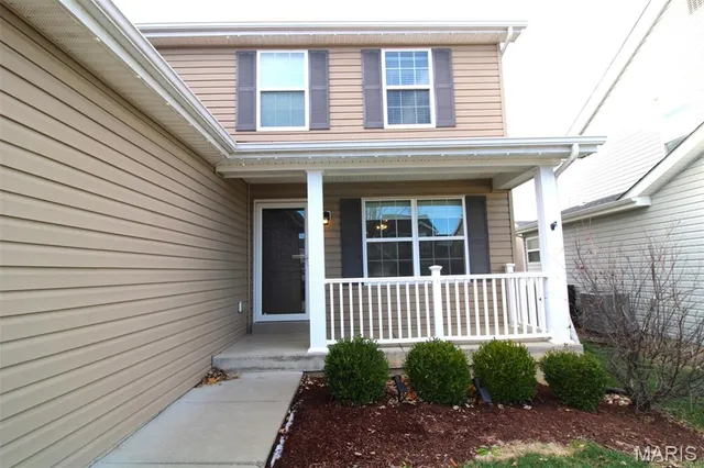 $2,595 | 221 Pecan Bluffs Drive, Wentzville, MO 63385