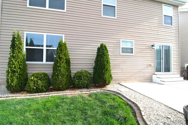 $2,595 | 221 Pecan Bluffs Drive, Wentzville, MO 63385