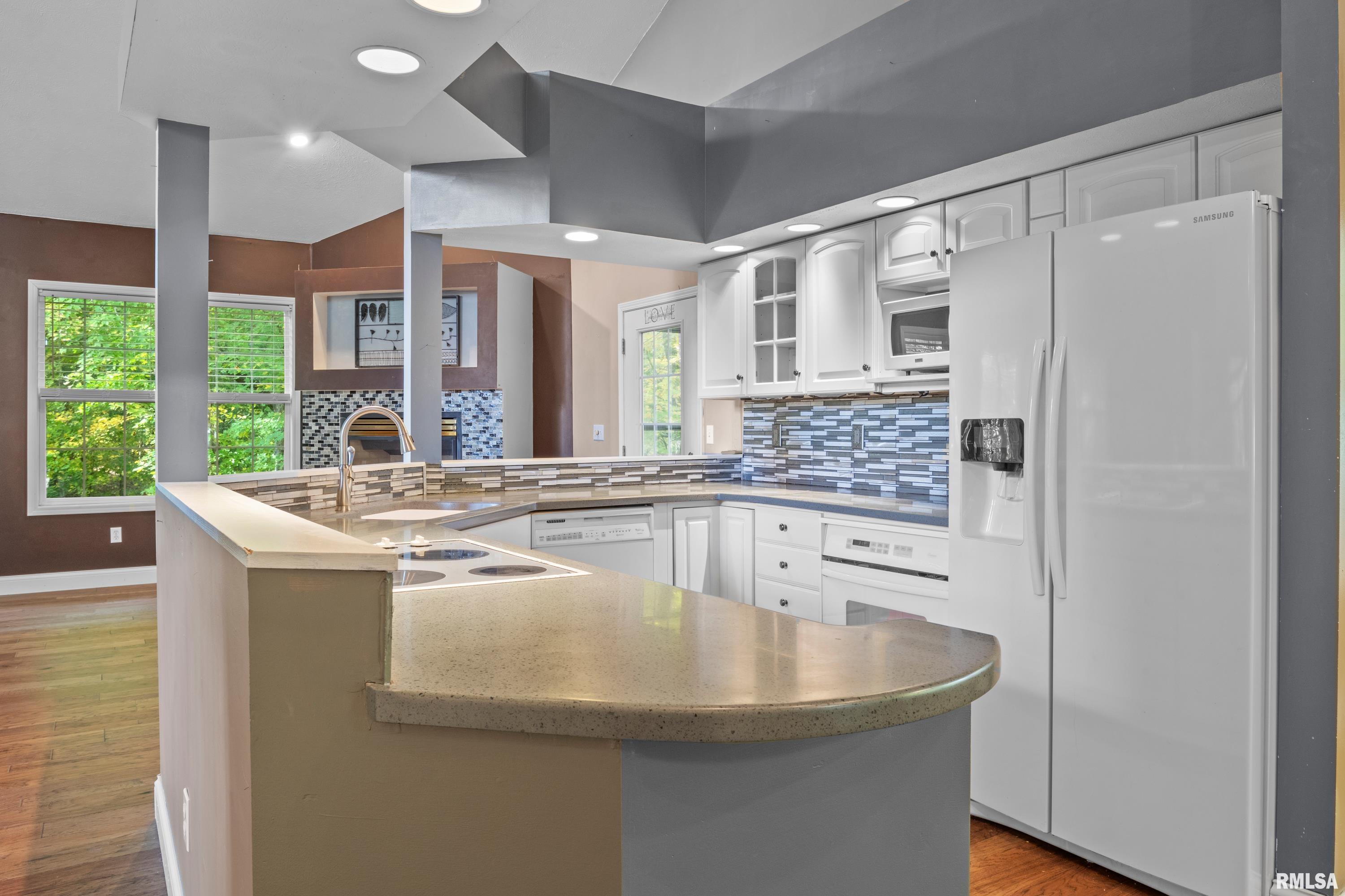 512 5 Forks Drive Springfield, IL 62711 - Photo 11 of 42 Gallery Image 11