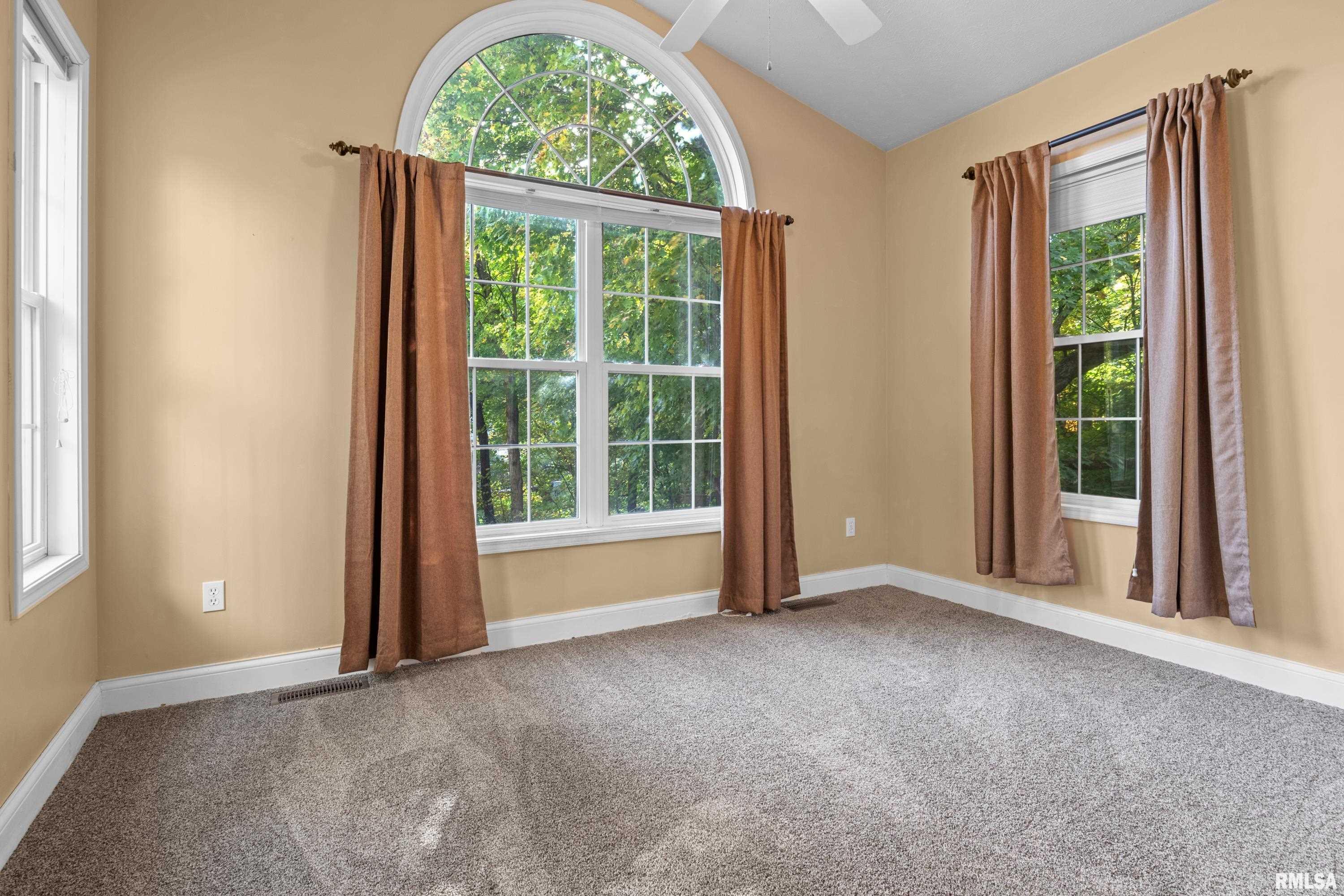 512 5 Forks Drive Springfield, IL 62711 - Photo 15 of 42 Gallery Image 15