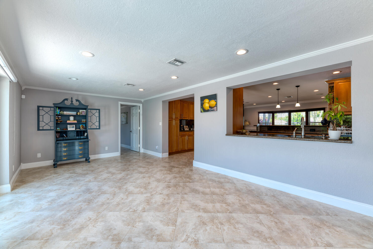 2071 Bethel Boulevard Boca Raton, FL 33486 - Photo 11 of 23 2071 Bethel Blvd Boca Raton FL-large-007