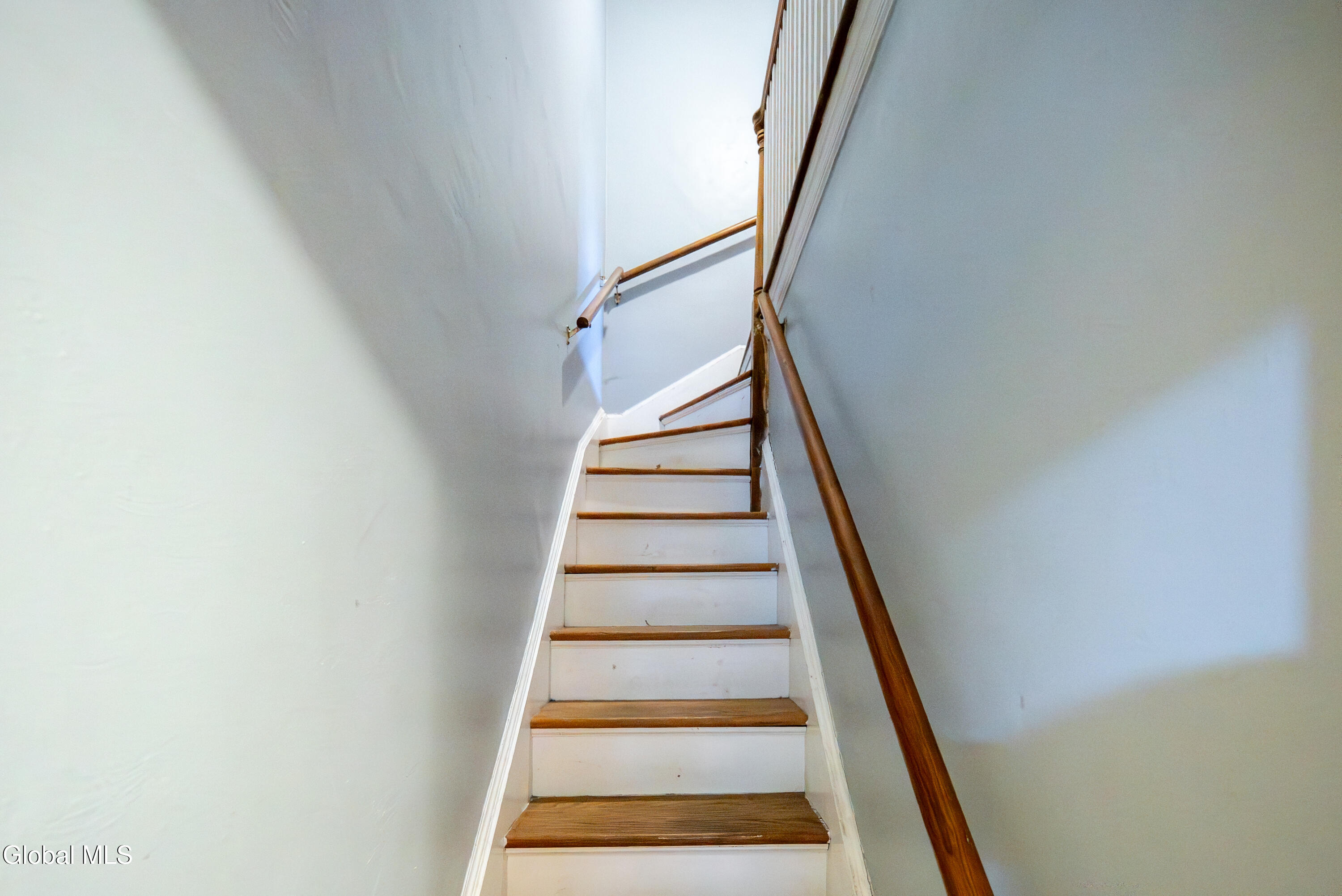 16 Lake Road Albany, NY 12205 - Photo 19 of 38 025