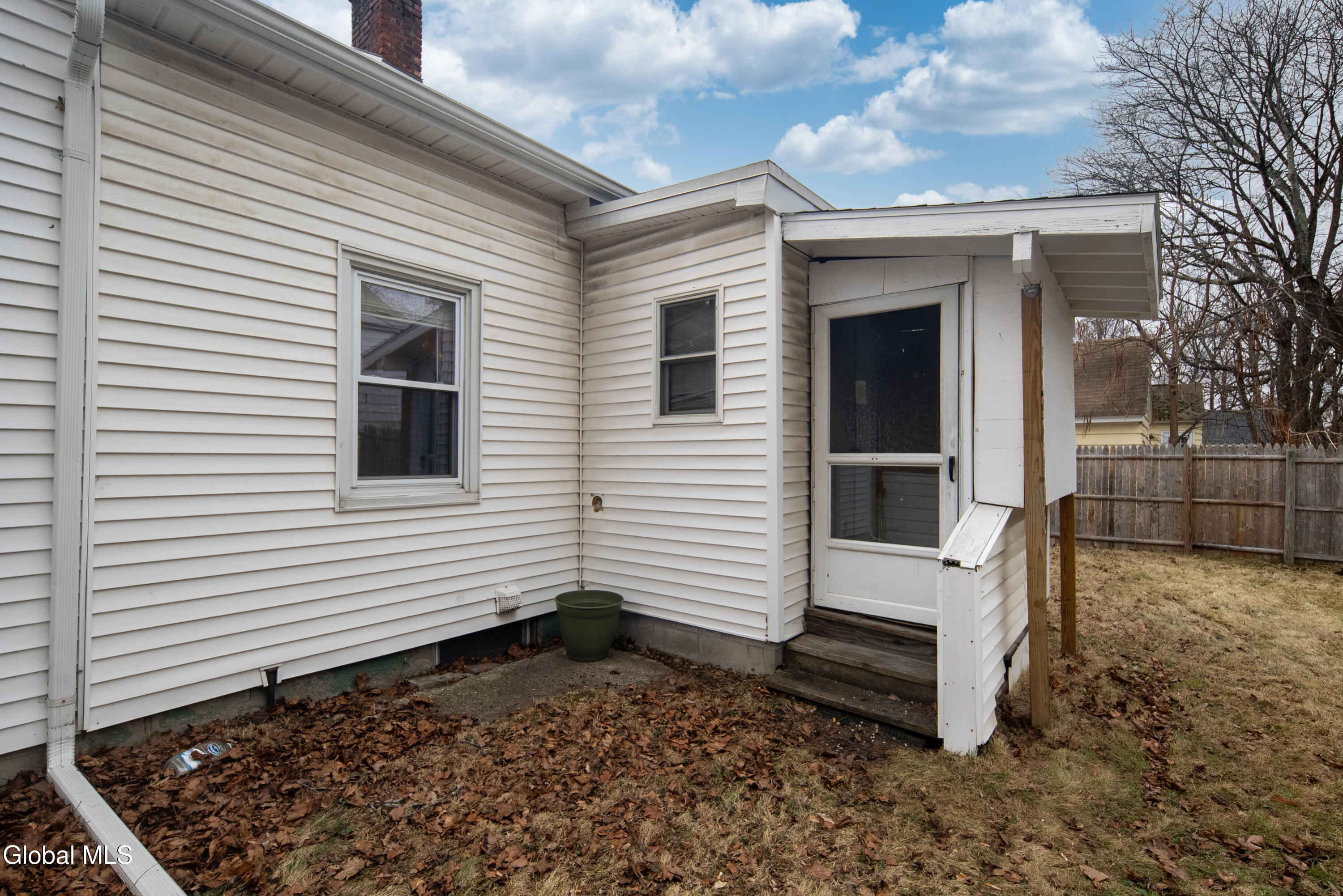 16 Lake Road Albany, NY 12205 - Photo 31 of 38 045