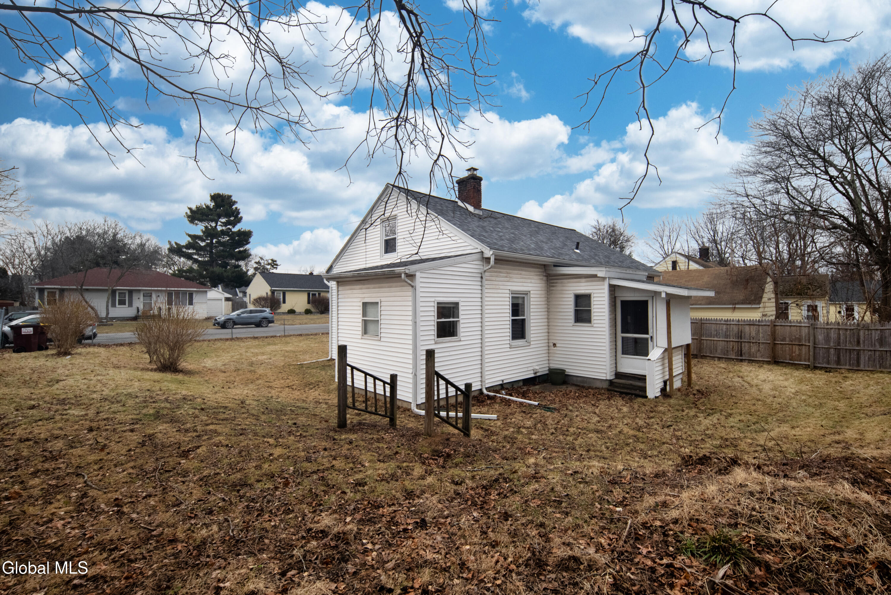 16 Lake Road Albany, NY 12205 - Photo 33 of 38 049