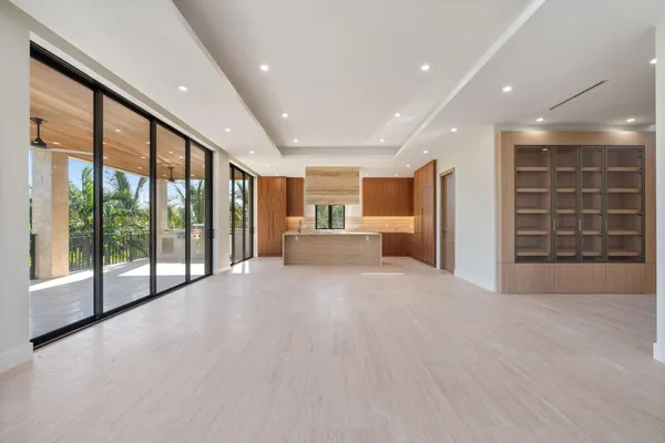 $5,150,000 | 230 15th Circle, Key Colony Beach, FL 33051