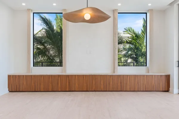 $5,150,000 | 230 15th Circle, Key Colony Beach, FL 33051