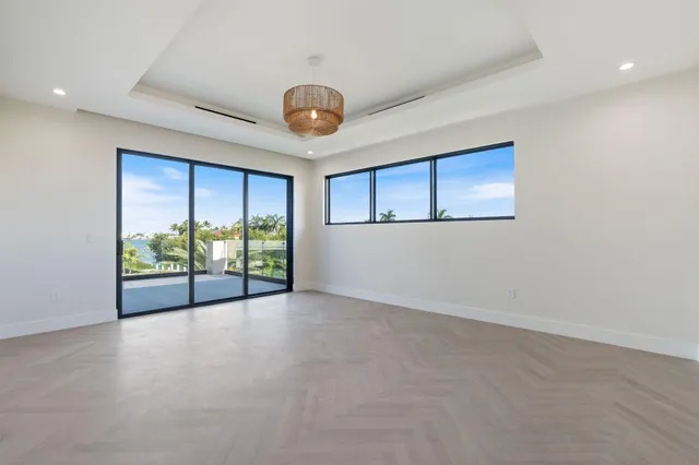 $5,750,000 | 230 15th Circle, Key Colony Beach, FL 33051