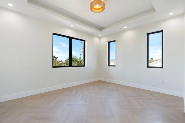 $5,750,000 | 230 15th Circle, Key Colony Beach, FL 33051