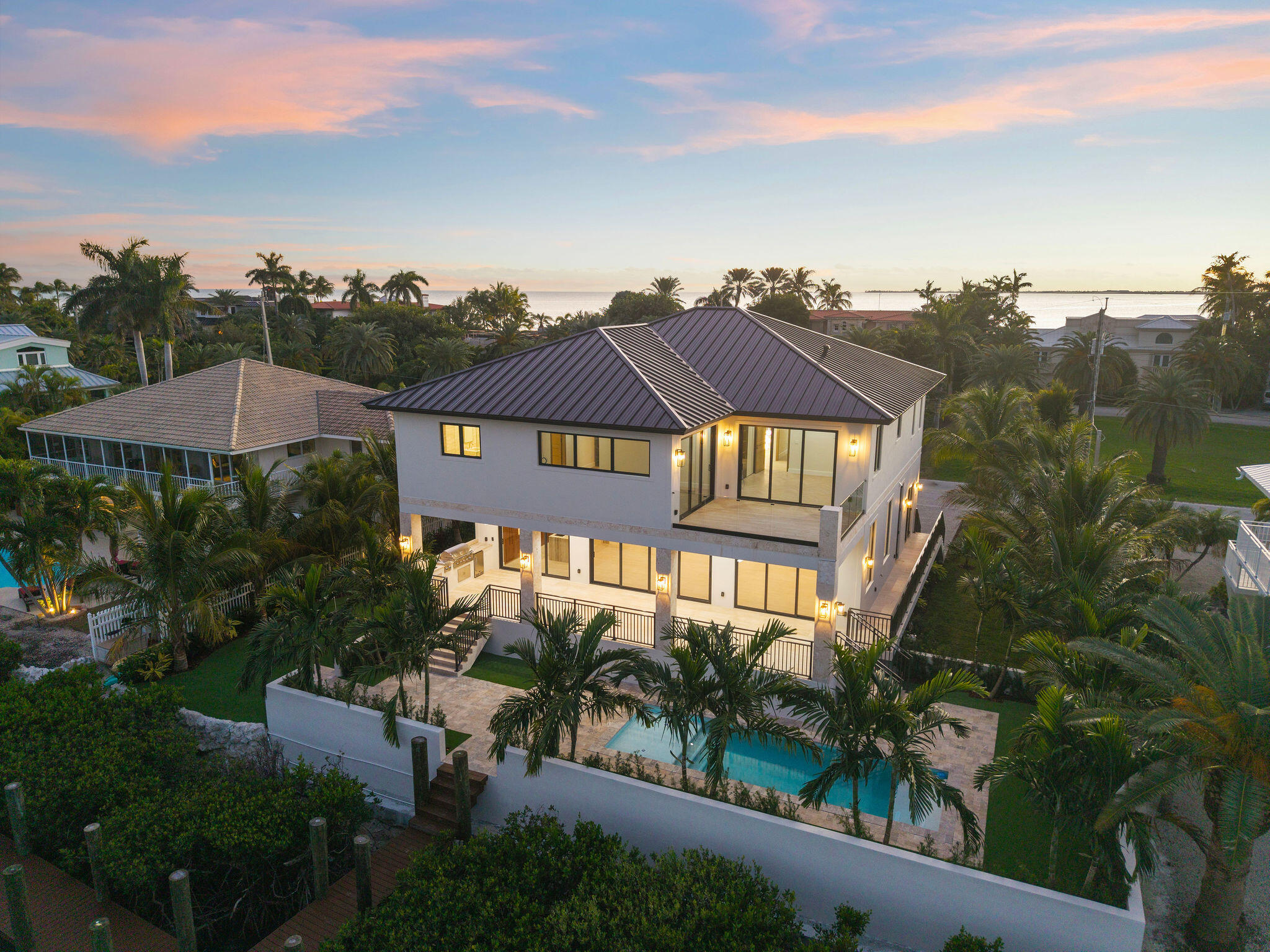 230 15th Circle Key Colony Beach, FL 33051 - Photo 66 of 103 a house view with a garden space