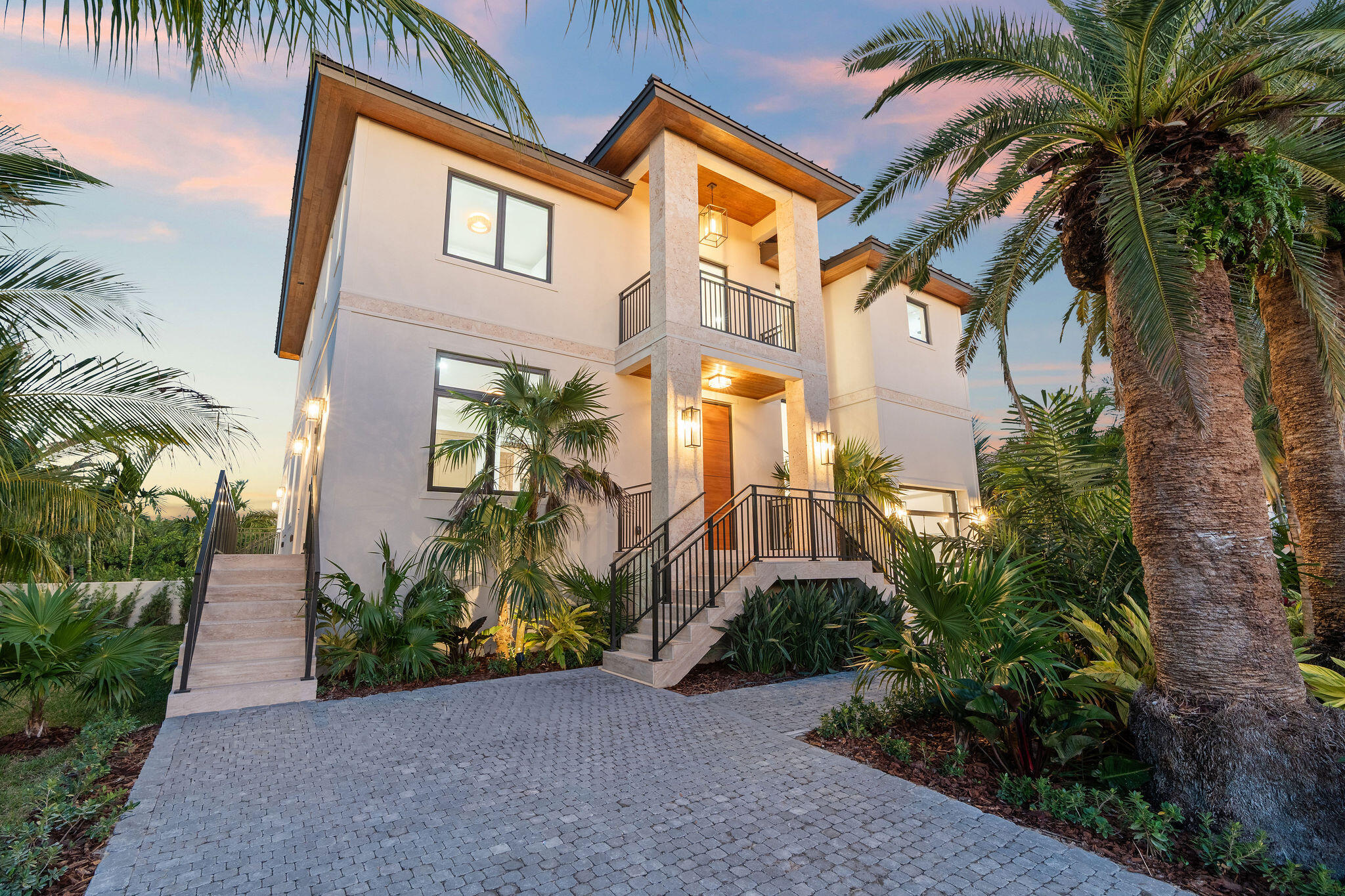 230 15th Circle Key Colony Beach, FL 33051 - Photo 9 of 103 DSC09698