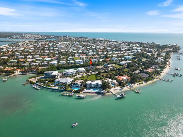 $5,750,000 | 230 15th Circle, Key Colony Beach, FL 33051