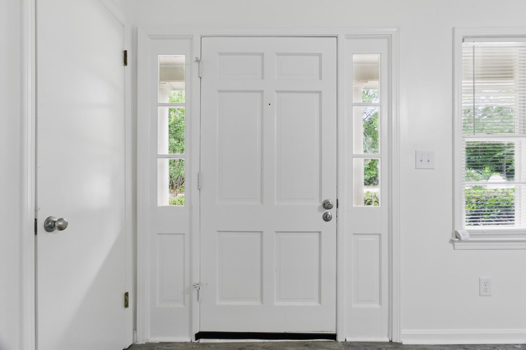 5202 Lakeshore Road Columbus, GA 31907 - Photo 3 of 25 Gallery Image 3