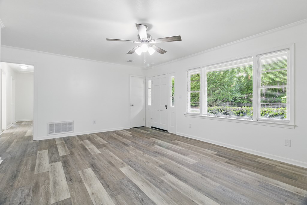 5202 Lakeshore Road Columbus, GA 31907 - Photo 5 of 25 Gallery Image 5