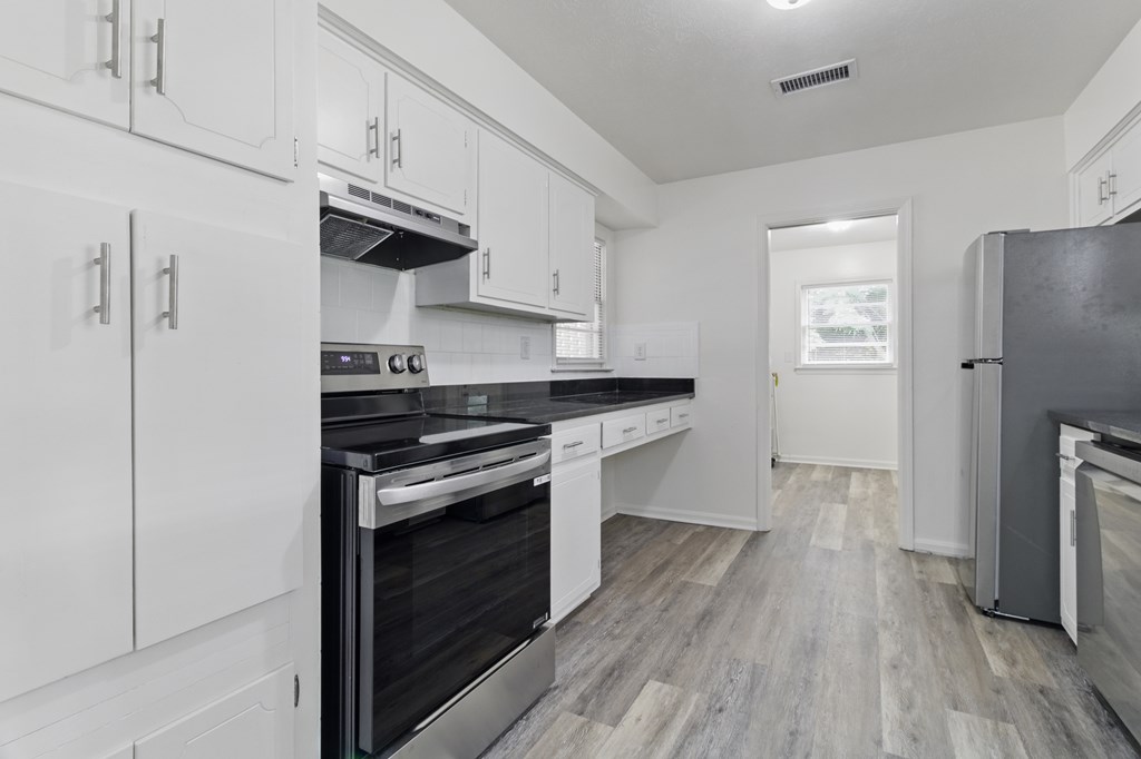 5202 Lakeshore Road Columbus, GA 31907 - Photo 7 of 25 Gallery Image 7