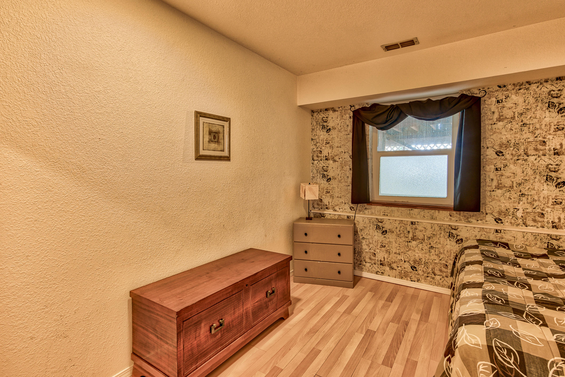 732 Gibralter Road Redding, CA 96003 - Photo 25 of 59 Bedroom 1