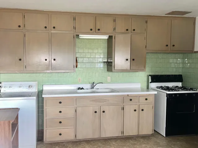 $1,250 | 6012 Garden Lane, Amarillo, TX 79106