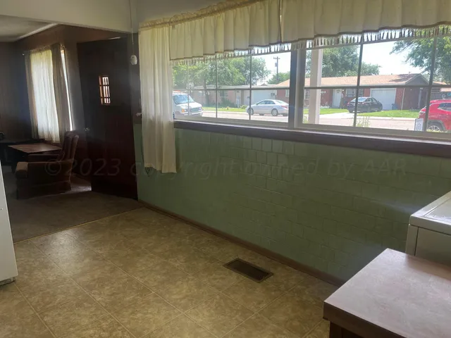 $1,250 | 6012 Garden Lane, Amarillo, TX 79106