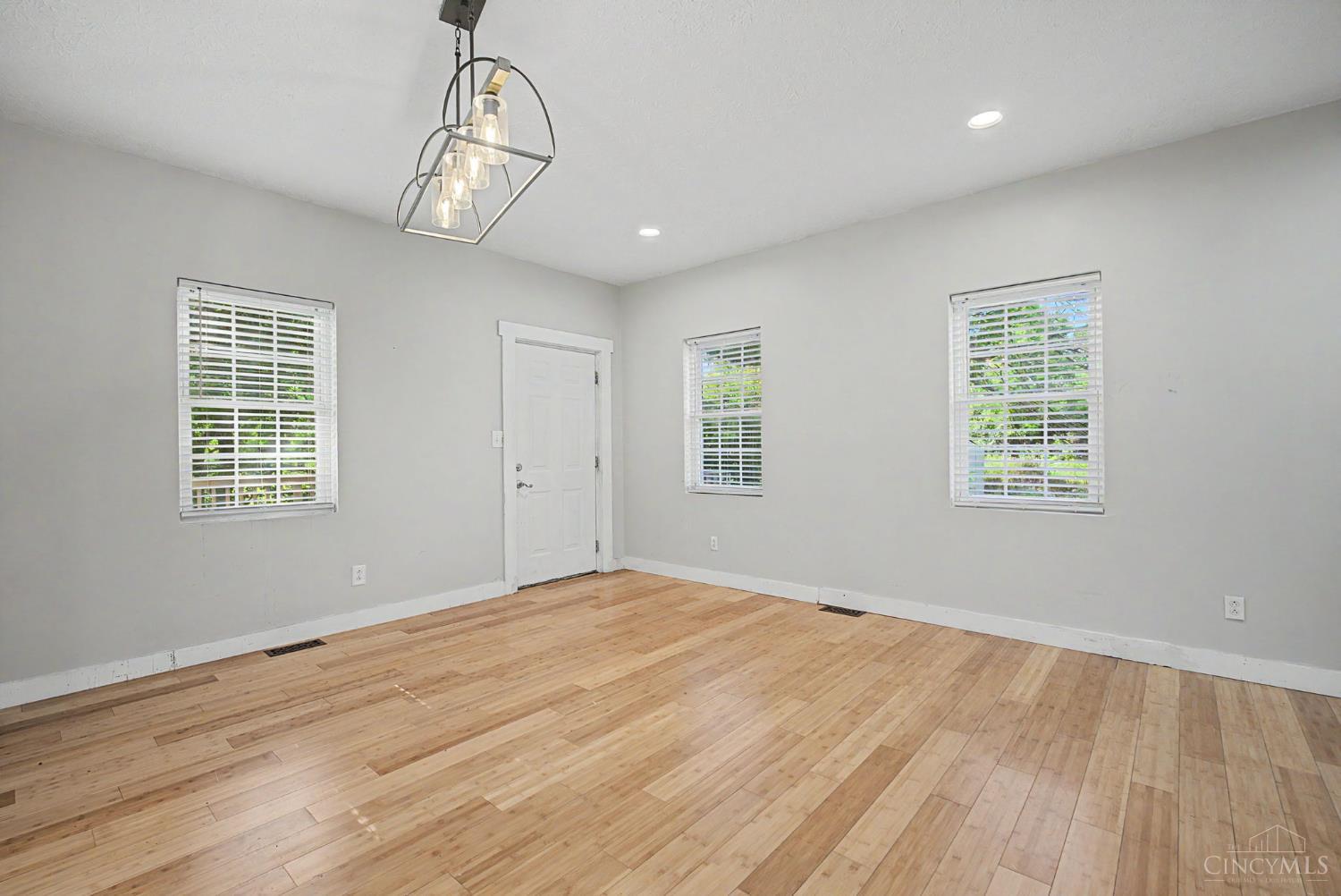 7753 Keister Road Middletown, OH 45042 - Photo 13 of 84