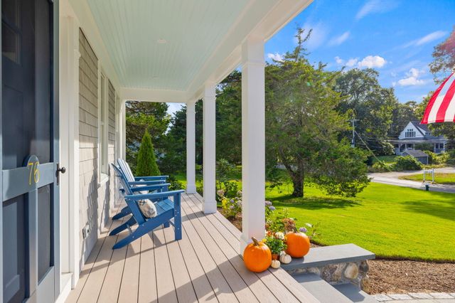 a outdoor view with a sitting space