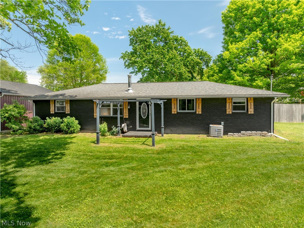 3190 Irish Road Magnolia, OH 44643 - Photo 1 of 38