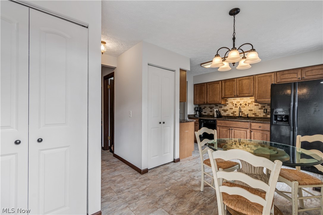 6672 Hills And Dales Road Northwest Canton, OH 44708 - Photo 12 of 27 Gallery Image 12