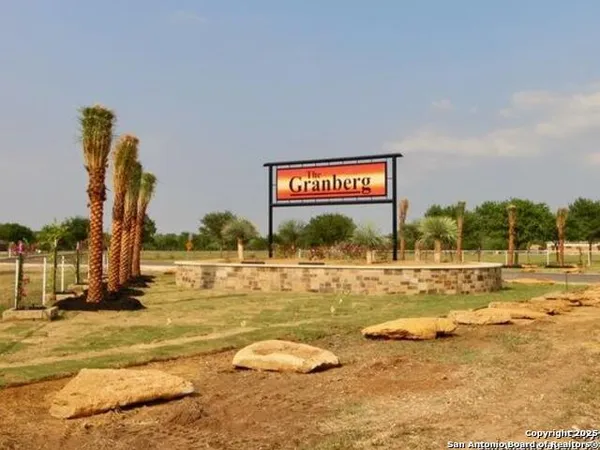 $120,000 | 189 East Medium Meadow Drive, Lytle, TX 78052