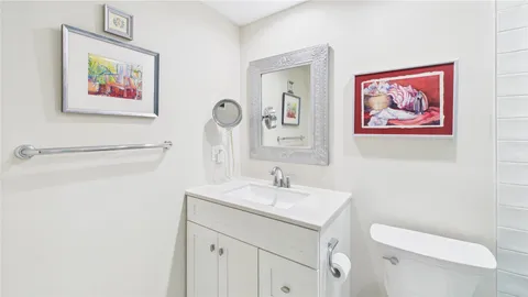 $500,000 | 3001 South Ocean Drive, Unit 923, Hollywood, FL 33019