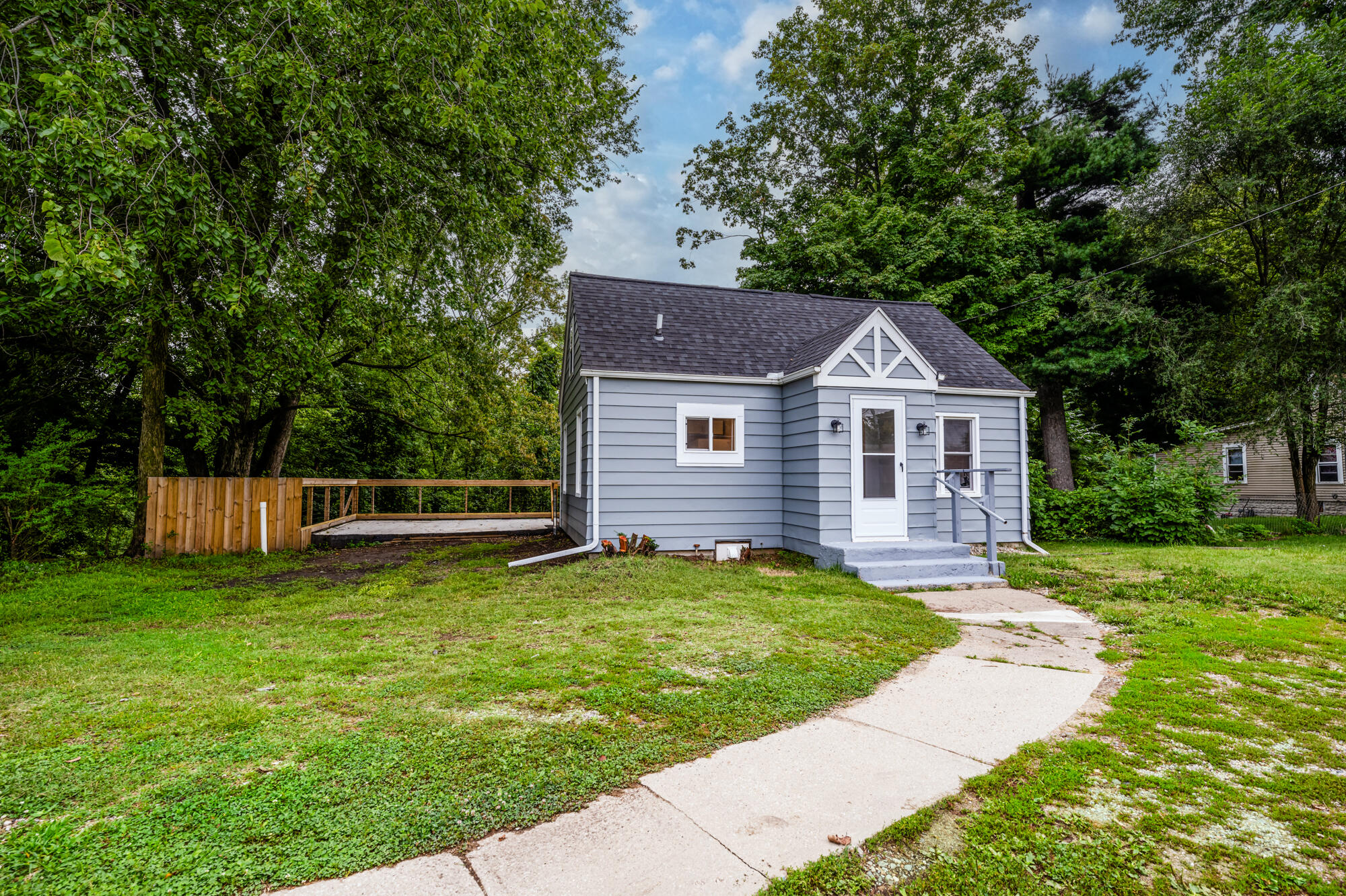 1663 Pipestone Road Benton Harbor, MI 49022 - Photo 3 of 26 Pipestone-102