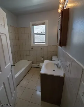 $2,000 | 231 Rhode Island Avenue, East Orange, NJ 07018